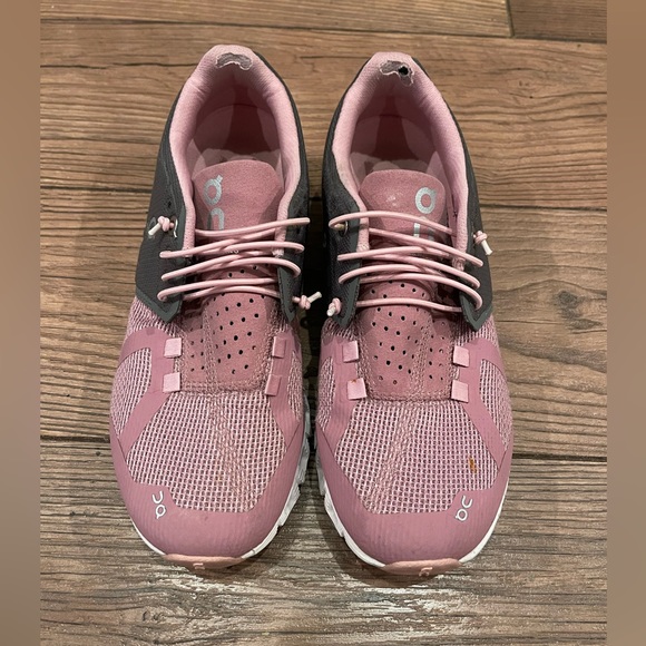 On Running Shoes - On Cloud 2.0 Running Shoes Charcoal and Rose Size 7